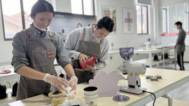 ：春花茶咖活动奏响春日乐章AG真人试玩平台云南保山(图3)