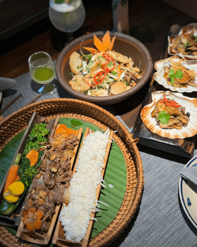 线攻略：两个人去越南选团技巧包含景点门票和隐藏消费揭秘！ag真人平台第一游戏越南旅游跟团报价2026最新详细路(图2)